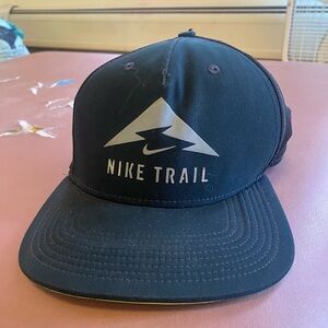 Nike Trail Black and Silver Cap